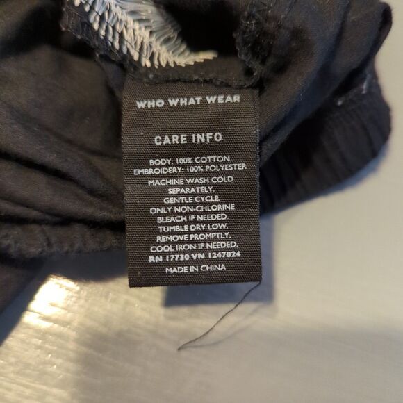 Who What Wear Blouse Top Womens Large Black White Floral Embroidered - Picture 6 of 7